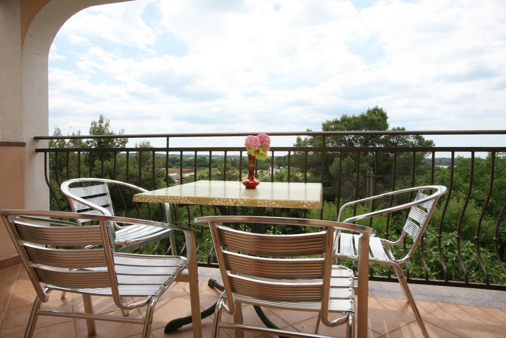 Apartments Neda - Porec South ห้อง รูปภาพ