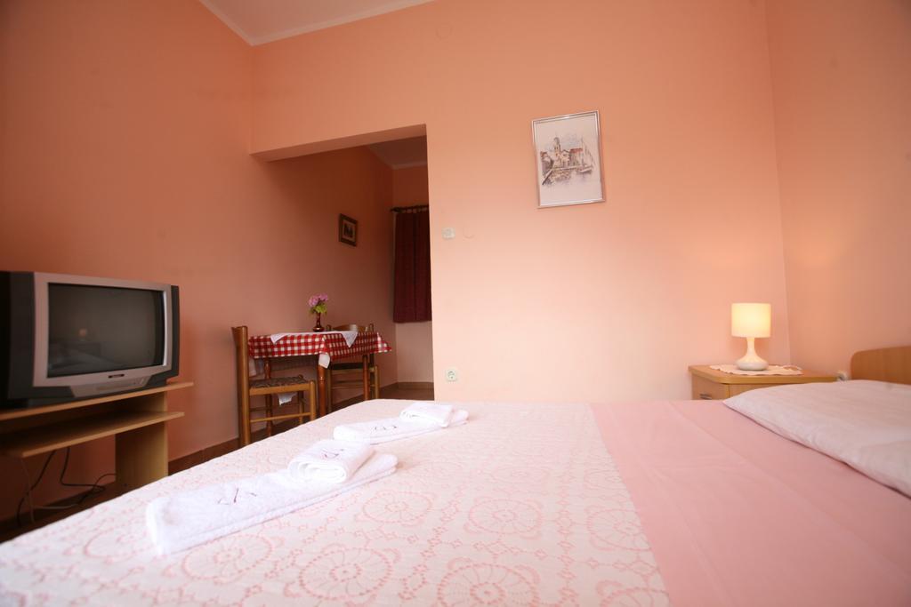 Apartments Neda - Porec South ห้อง รูปภาพ