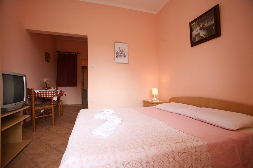 Apartments Neda - Porec South ห้อง รูปภาพ